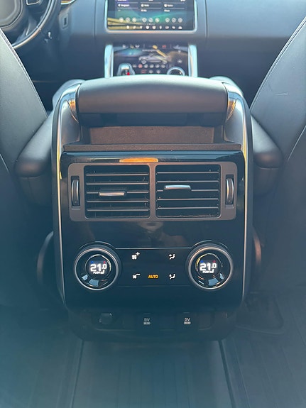 Land Rover Range Rover Sport 20 of 23