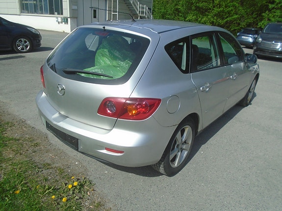 Mazda 3 5 of 5