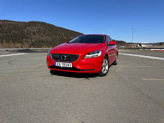 Volvo V40 5 of 5