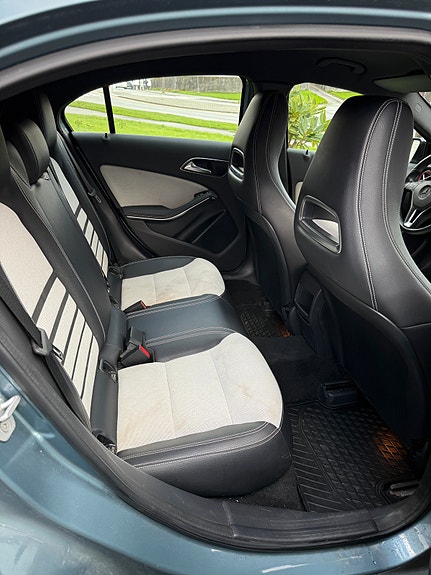 Mercedes-Benz A180 12 of 29