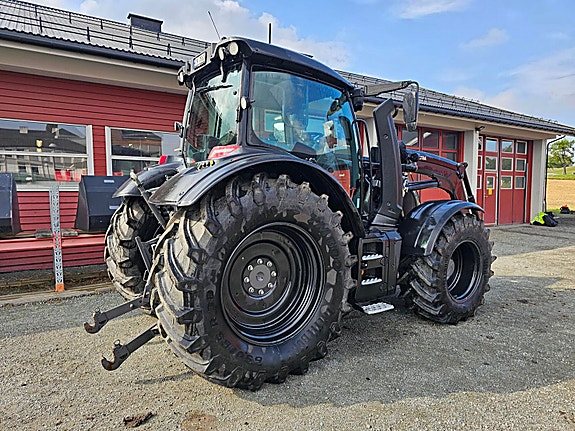 Valtra N175 2024, kr 1 990 000,-