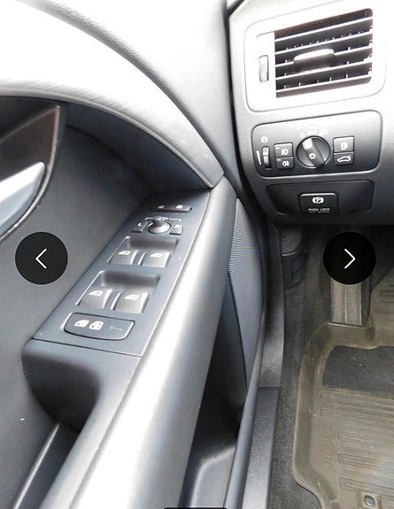 Volvo XC70 17 of 18