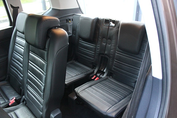 Volkswagen Touran 19 of 29