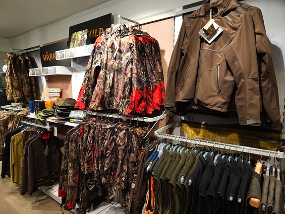 Bilder fra vår avdeling for jakttøy.