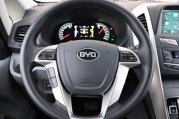 BYD T3 10 of 23