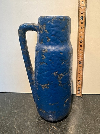 Nydelig SCHEURICH West Germany Fat Blue Lava vase