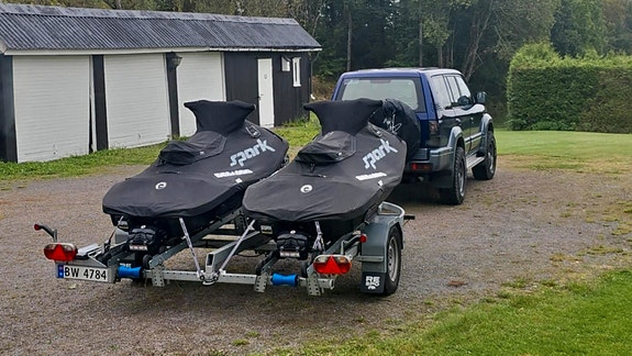 2 stk SeaDoo Spark Trixx med Respo dobbelhenger vurderes solgt! 3 of 5