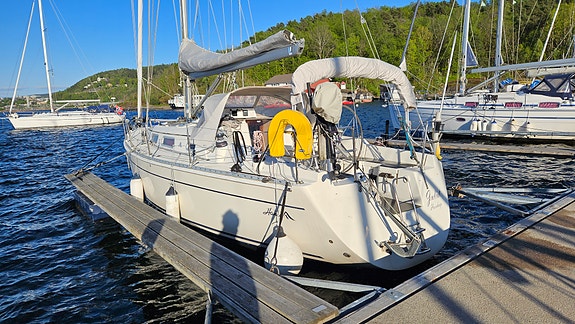 Hanse 371 - velseilende, velholdt og vakker seilbåt selges 6 of 30