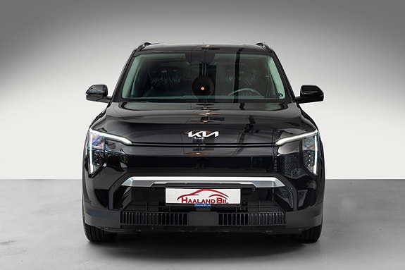 Kia EV3 3 of 30