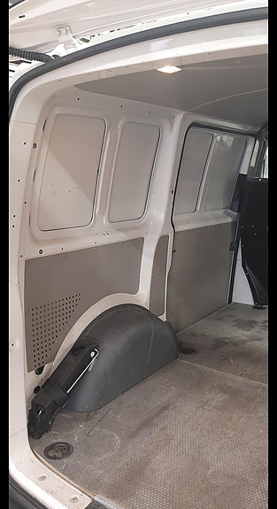 Volkswagen Transporter 7 of 16