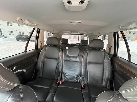Volvo XC90 8 of 26