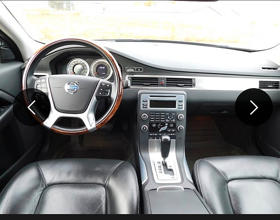 Volvo XC70 13 of 18