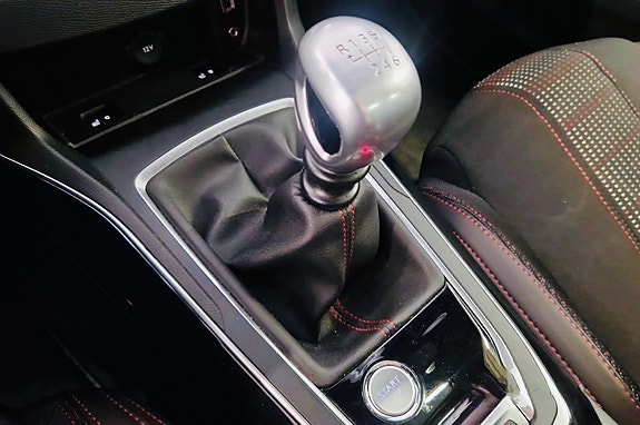 Peugeot 308 13 of 28