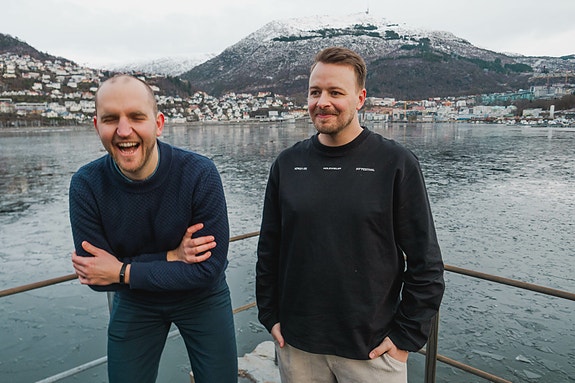 Gorik og Espen en kald vinterdag, ikke langt fra våre kontorer i Møllendalsveien, Bergen.