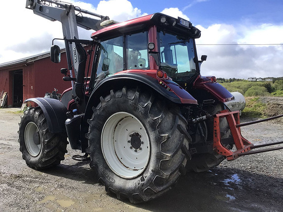 Valtra N163Direct 2015, kr 649 000,-