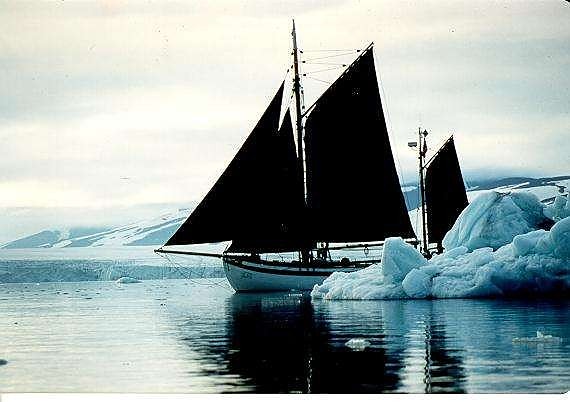 COLIN ARCHER "Audhild" Bygget i Risør. 3 of 5