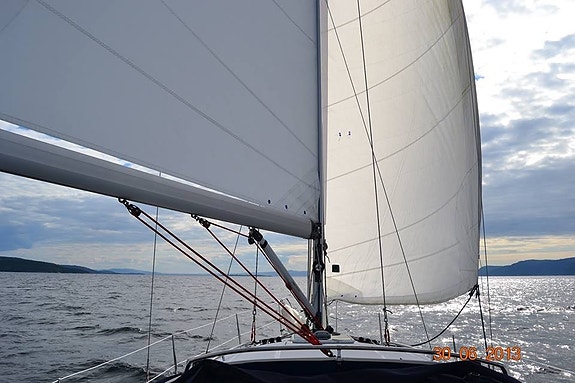 Jeanneau 39 DS Til leie 16 of 17