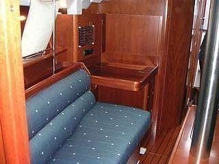 Grebbestad i høysesong, Oslo ellers. 3 lugarer. Topputstyrt Beneteau 7 of 14