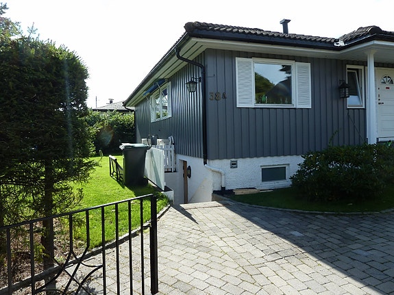 Egen inngang.