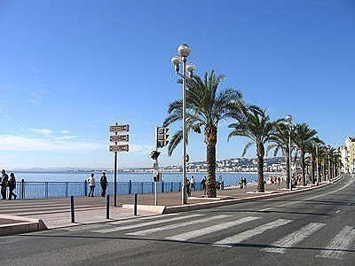 Leilighet sentralt i Nice, bra fasiliteter. Fantastisk utsikt.