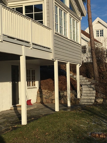 Egen, usjenert inngang