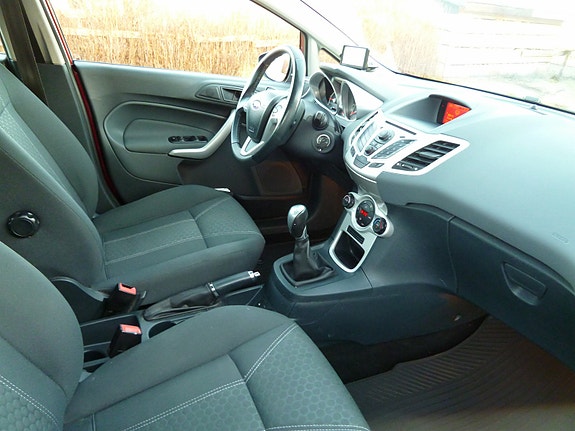 Ford Fiesta 10 of 26