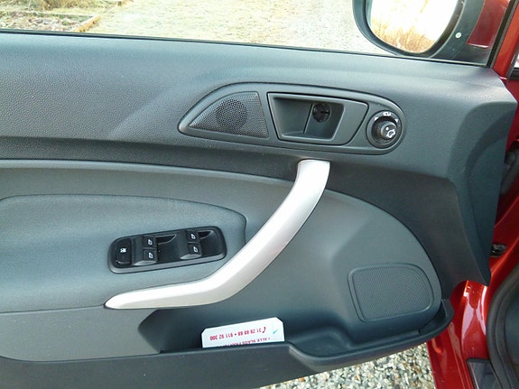 Ford Fiesta 11 of 26