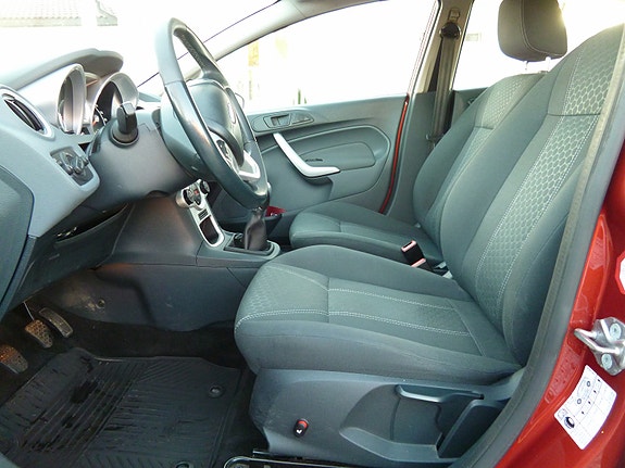 Ford Fiesta 8 of 26
