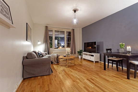 Velkommen til denne superkoselige 3-roms leiligheten som ligger på idylliske Sagene.