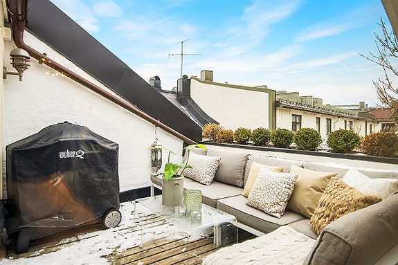 Stor solrik terrasse på 7 kvm