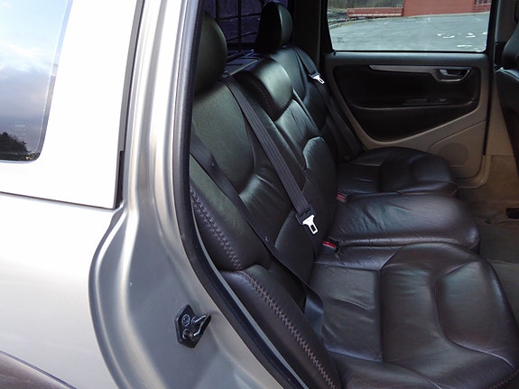Volvo XC70 9 of 11