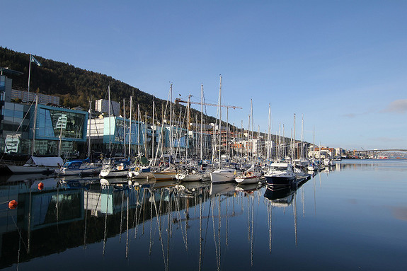Solheimsviken Marina, om du ønsker å ta båt til jobb Solheimsviken Marina, om du ønsker å ta båt til jobb