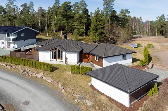 PrivatMegleren ved Christian Foss har gleden av å presentere Slyngveien 10