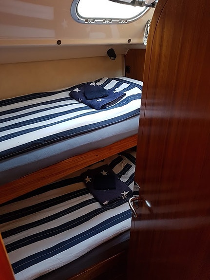 Seilbåt, 43 fot, til leie, Middelh. beste havn, Kroatia. Makspower litiumbatt. 28 of 30