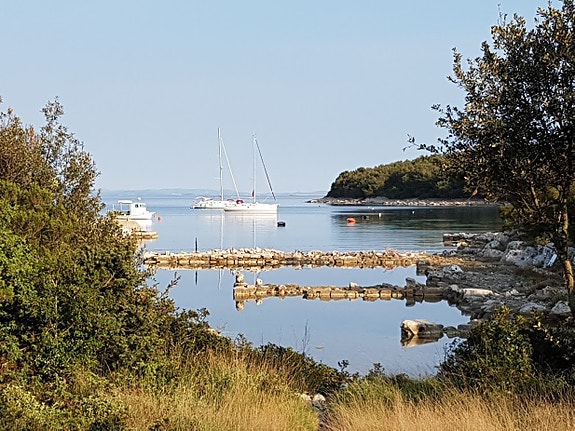 Seilbåt, 43 fot, til leie, Middelh. beste havn, Kroatia. Makspower litiumbatt. 16 of 30