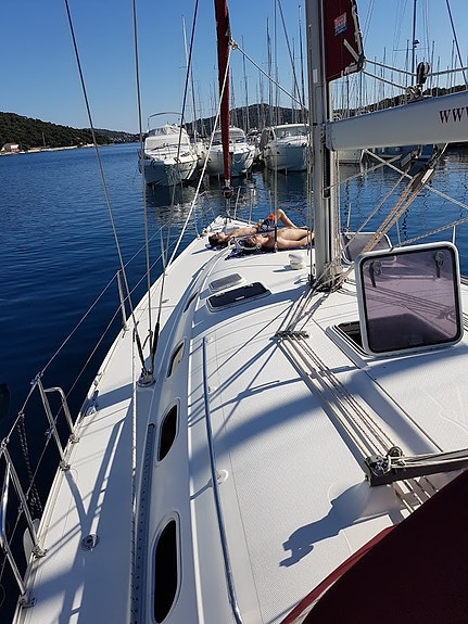 Seilbåt, 43 fot, til leie, Middelh. beste havn, Kroatia. Makspower litiumbatt. 13 of 30