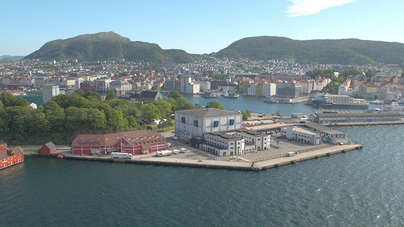 Skuteviksboder ligger flott og skjermet, plassert uten gjenboere sentralt i Bergen. Skuteviksboder ligger flott og skjermet, plassert uten gjenboere sentralt i Bergen.