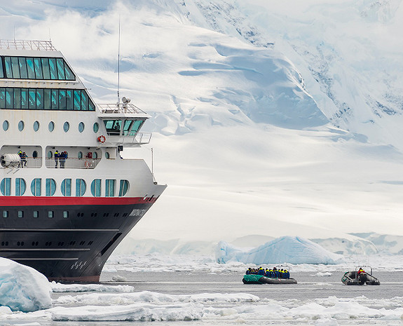 Hurtigruten AS - Hurtigruten Pluss AS logo