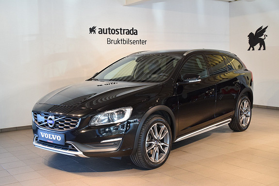 Volvo V60 Cross Country D4 Summum AWD aut Adaptiv cruise VOC Skinn Xenon