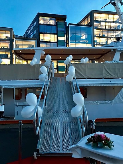 Privat/firmaturer på båter i Oslofjorden + Vestlandet fra 2 gjester til 400. 29 of 30