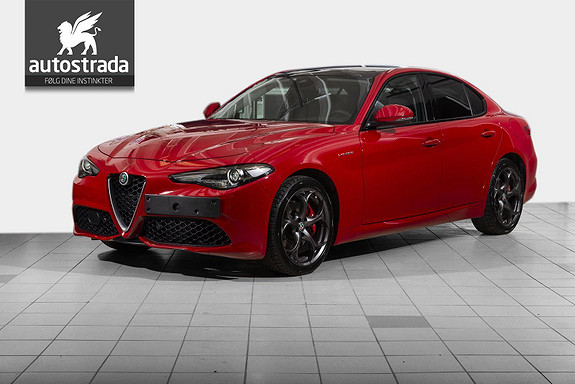 Alfa Romeo Giulia 2.0 T VELOCE AWD ADAPTIV CRUISE/PANORAMA/NAVI+++