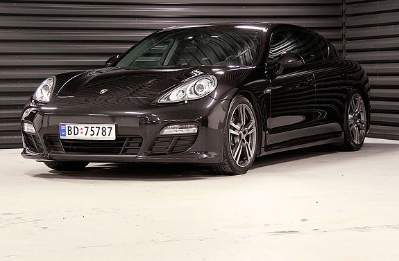 Porsche Panamera 5 of 18