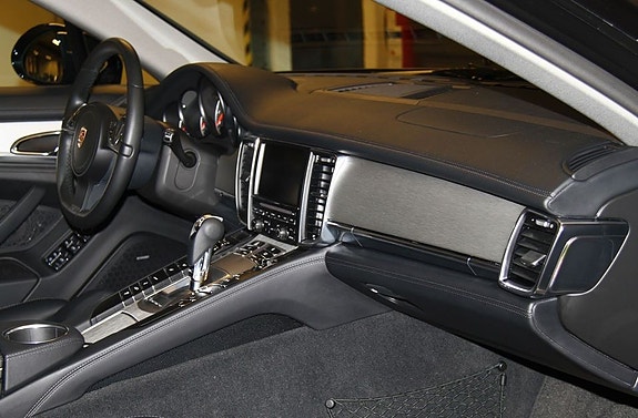 Porsche Panamera 7 of 18