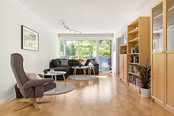 Velkommen til Hovseterveien 66 C, presentert av Eie Eiendomsmegling Røa v/ Rajic og Hauglund.