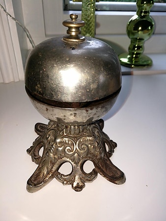 Flott antikk bordklokke, resepsjonsklokke, klokke, ringeklokke, selges