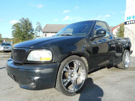 Ford SVT Lightning