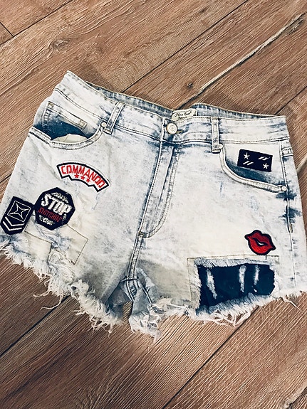Product image 1 of 3