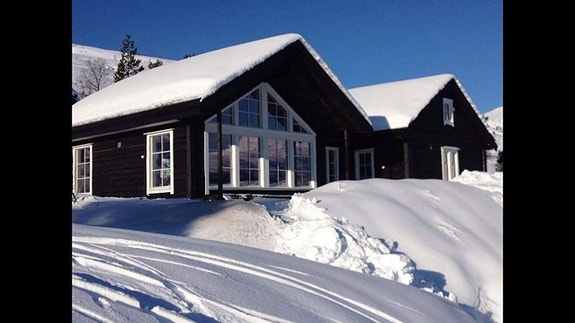 Flott hytte til leie i Øvre Furedalen med ski in/ski out!