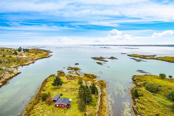 Velkommen til Flatøyveien 32 - en fantastisk fritidseiendom med unik beliggenhet