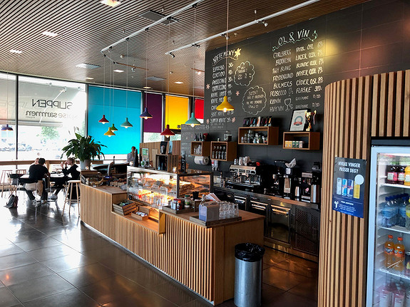 Café Slippen som nærmeste nabo Café Slippen som nærmeste nabo